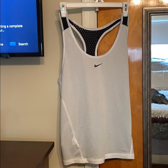 Nike Tops - Nike Lacrosse Ladies Pinnie tank top